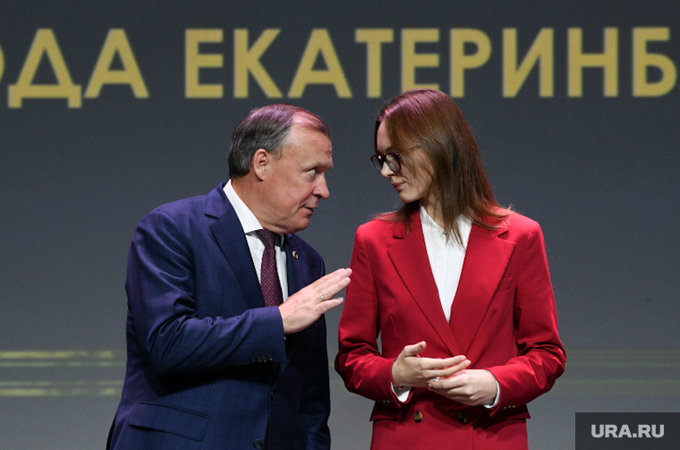 Алексей Орлов позвал Анну Гурарий с собой на сцену, но случился небольшой конфуз