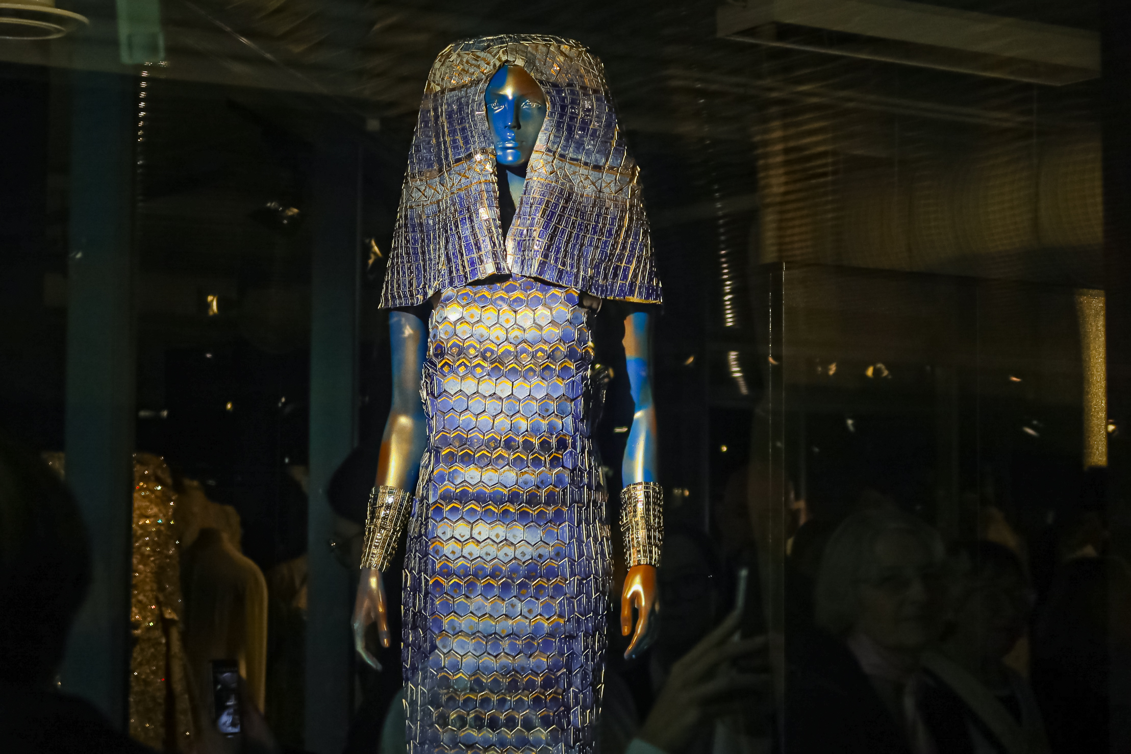 Эрмитаж показывает наследие петербургских модельеров от Меликовой до Бухинника4