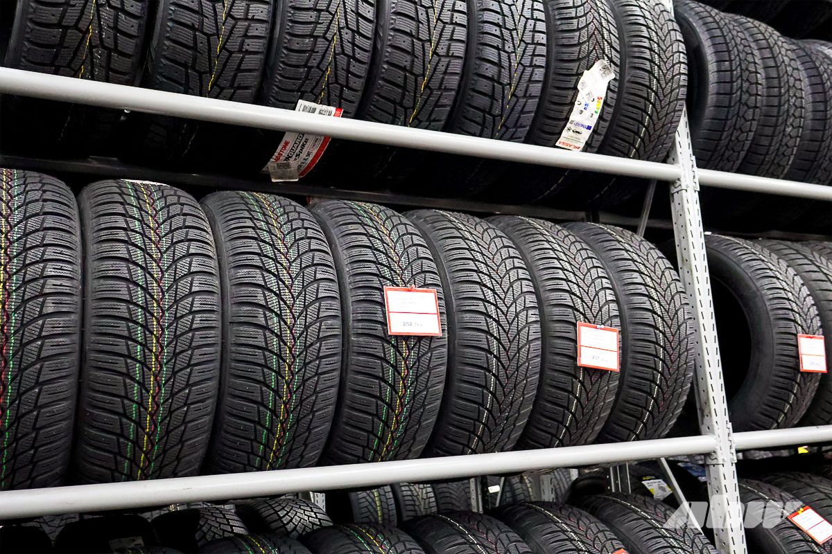 От «Белшины» до Continental и Bridgestone: на каких шинах ездят зимой сотрудники ABW