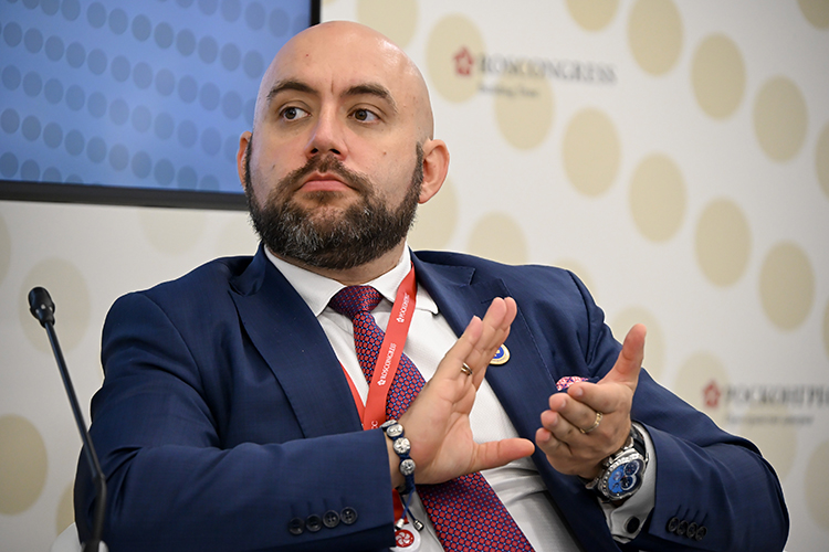 Семен Теняев: «Мы начали импортозамещение — это правильно! Данные — новое золото, они должны быть в России»