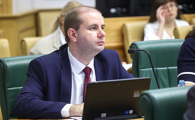 Заседание Совета по вопросам развития Сибири при Председателе Совета Федерации на тему «Сибирская экономика – от сырьевой к высокотехнологичной»