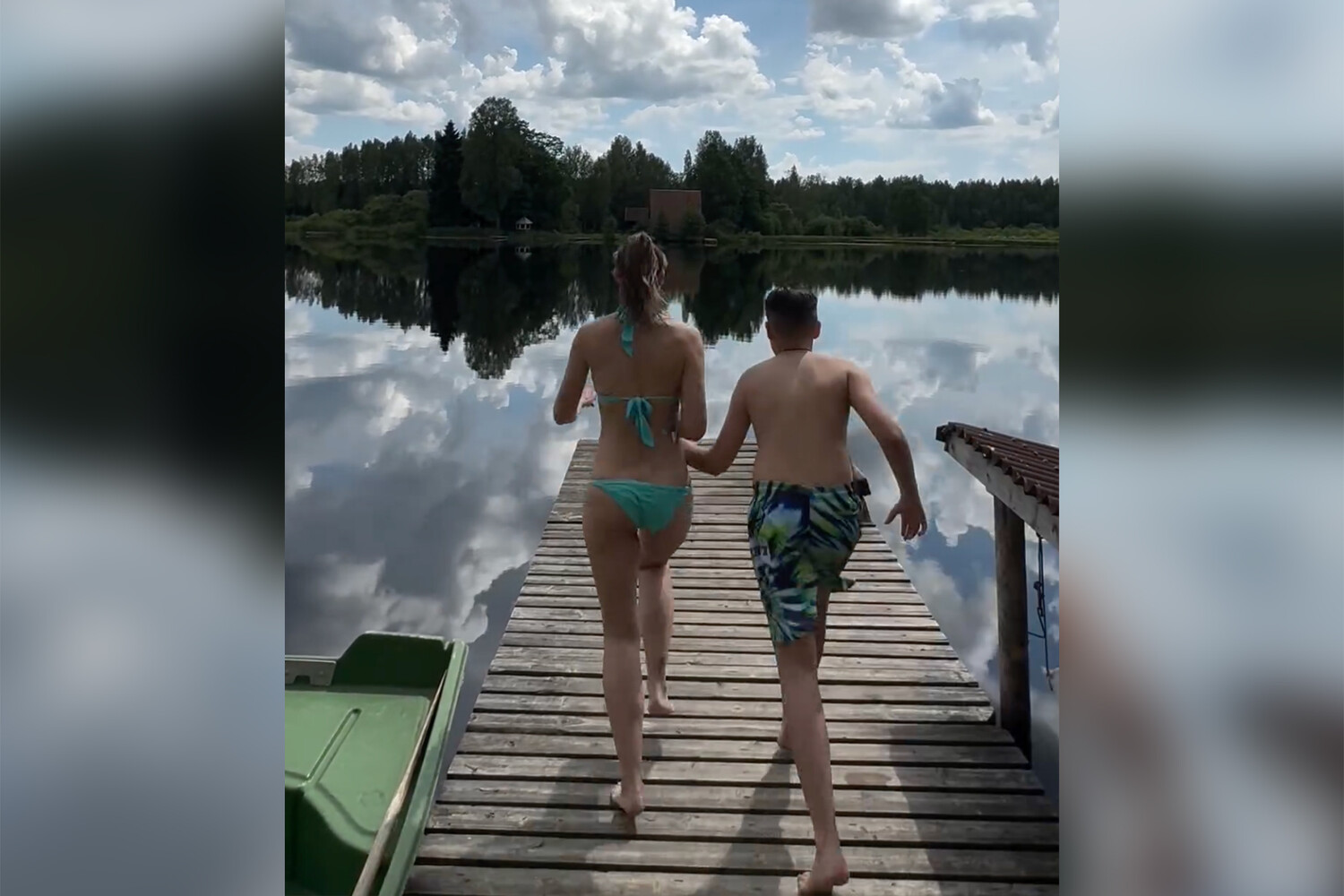 Муцениеце агата фото в купальнике