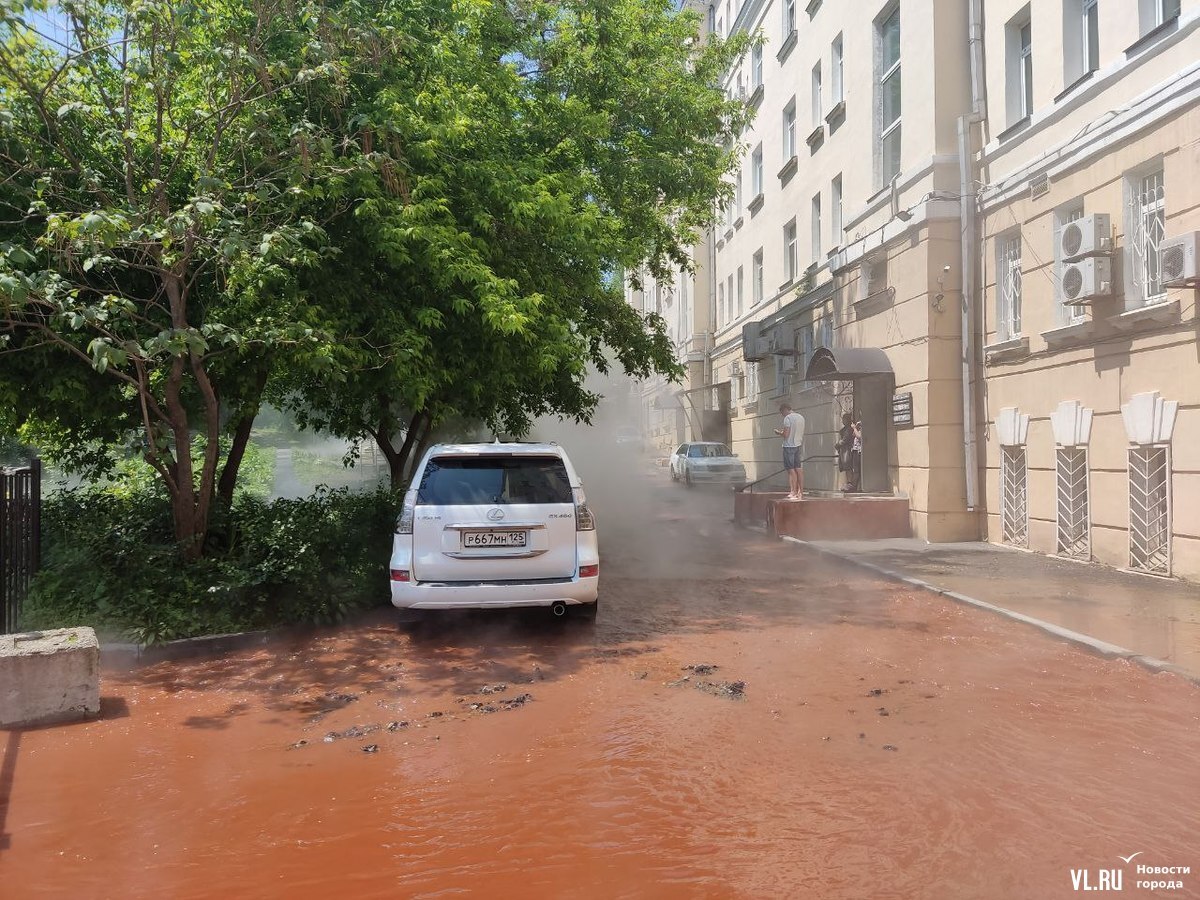 владивосток площадь луговая