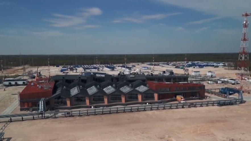 На месторождении в Югре открыли новый многофункциональный вахтовый комплекс