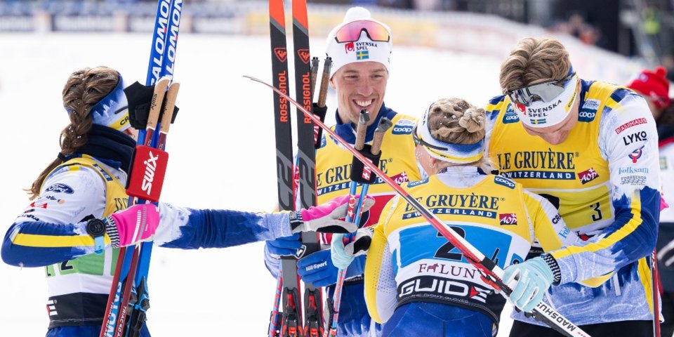 Сборная Швеции по лыжным гонкам выиграла смешанную эстафету на этапе Кубка мира в Фалуне