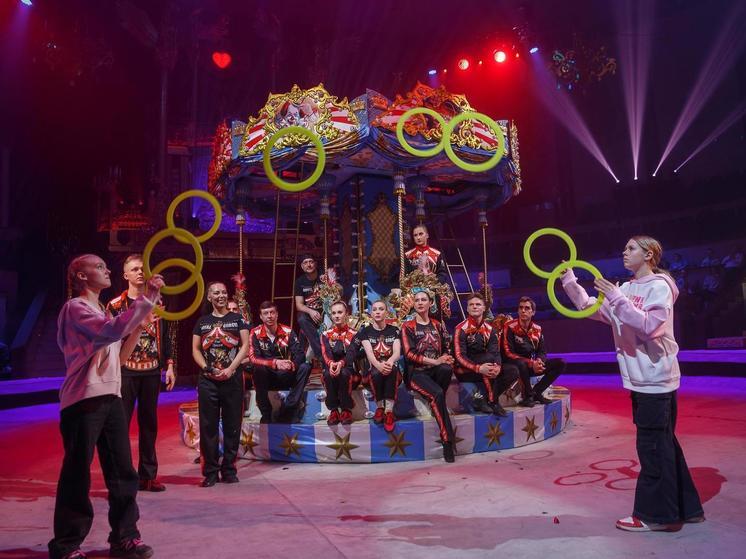 В Новосибирском государственном цирке прошла открытая репетиция шоу «Королевский цирк» Гии Эрадзе