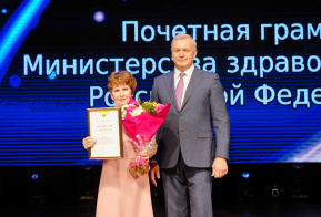 Федеральные награды вручили сотрудникам ДВГМУ в честь юбилея вуза