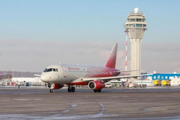 Авиасообщение на юге России парализовано после попадания БПЛА в здание Аэронавигации в Ростове-на-Дону