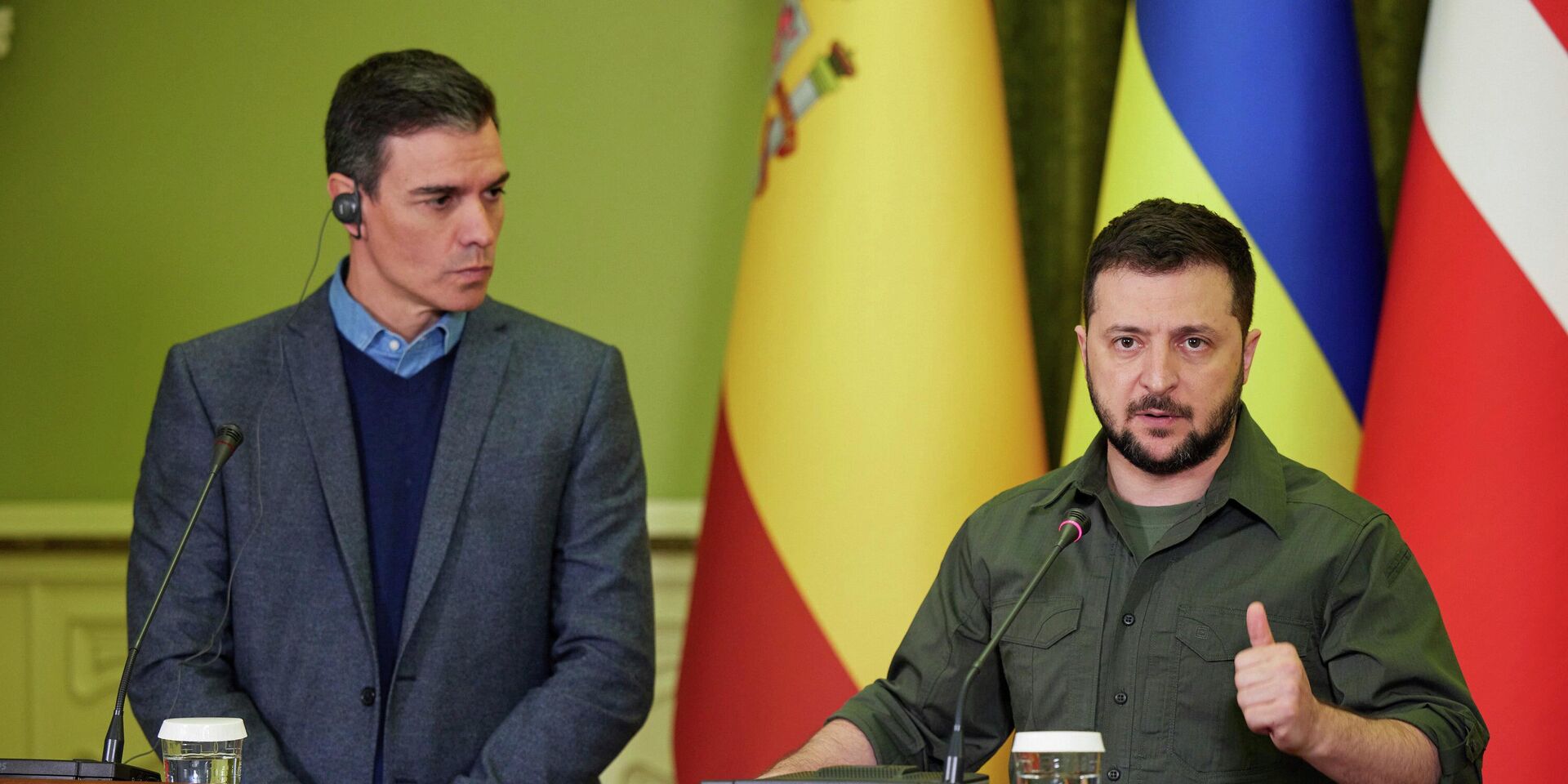 21 апреля 2022 года. Премьер-министр Испании Педро Санчес и президент Украины Владимир Зеленский в Киеве - ИноСМИ, 1920, 18.10.2025