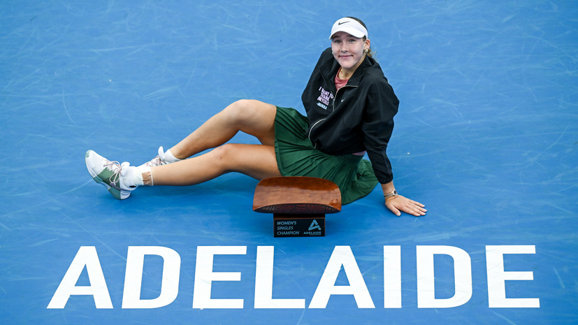 «Не понимаю, зачем вы здесь»: Андреева отдала всего 15 геймов и пошутила над своей командой после триумфа в Аделаиде