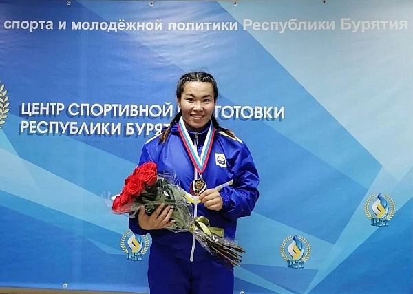 Спортсменка Бурятии стала чемпионкой России по пляжной борьбе