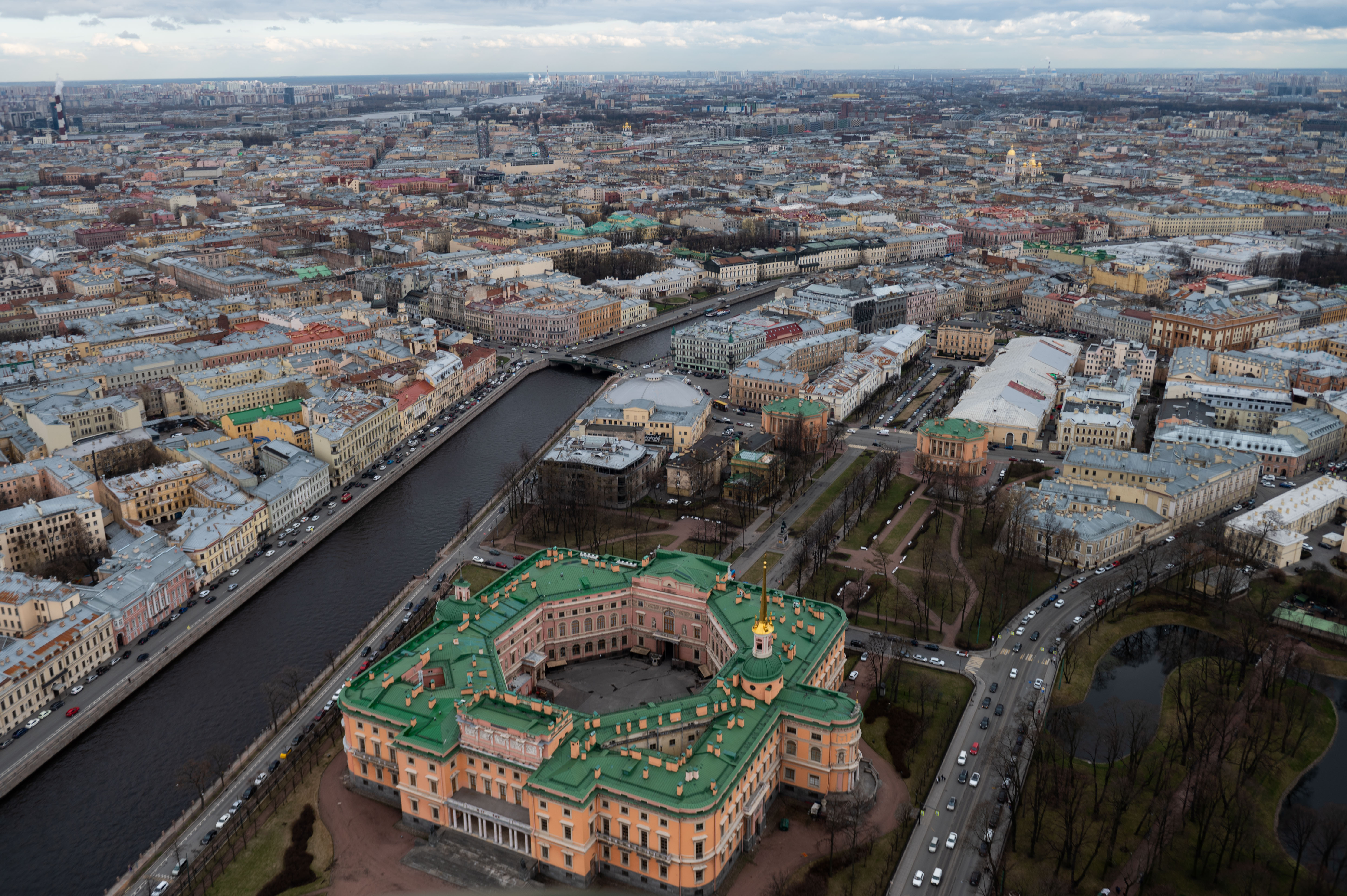 <b>Петербург</b> <b>упал</b> на 74 позиции в рейтинге самых дорогих городов мира.