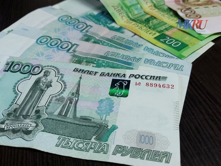 Калужанин задолжал больше 3 млн и остался без иномарки