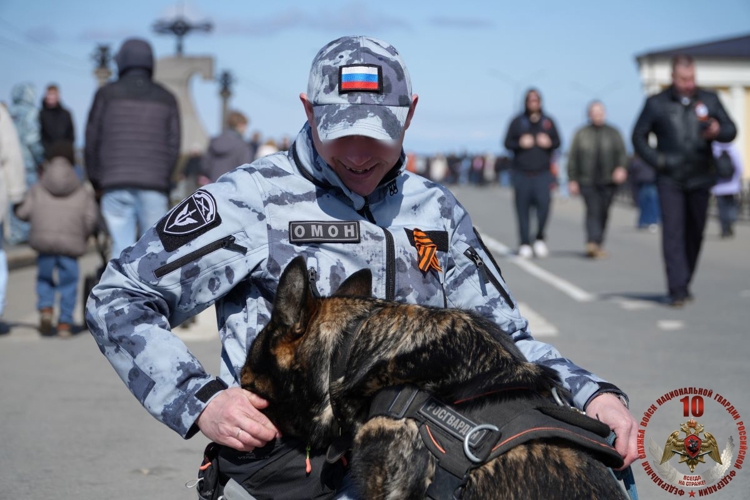 Представители Росгвардии приняли участие в обеспечении безопасности празднования Дня Победы