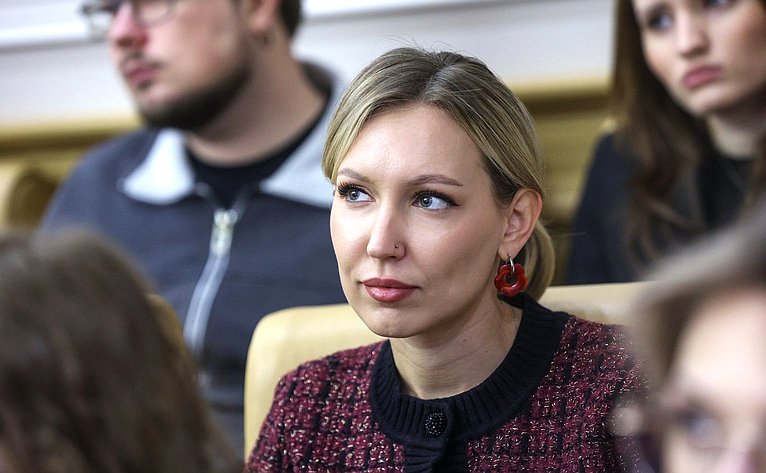 Круглый стол на тему «Особый порядок привлечения к административной ответственности судей и иных должностных лиц, выполняющих определенные государственные функции»