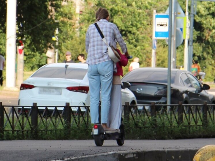 В Калининграде к лету обустроят 470 парковок для электросамокатов