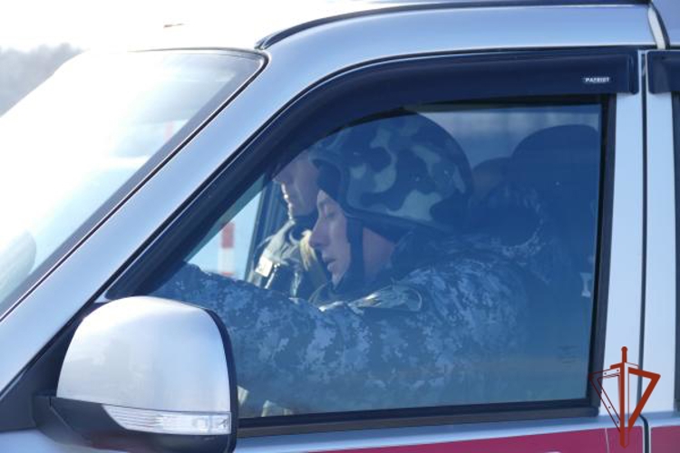 За минувшие сутки сотрудники Росгвардии дважды пресекли опасное движение транспортных средств в Омской области