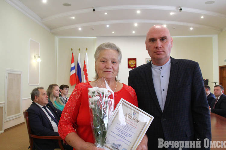 Гномландия, седумы и билет в детство: победителям конкурса «Омские улицы» вручили награды в администрации города