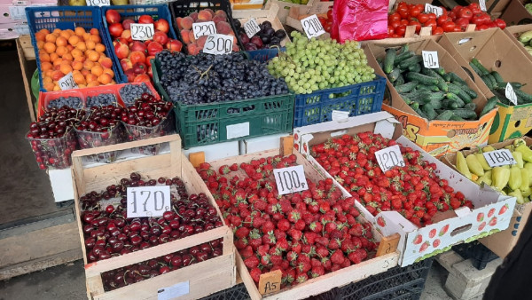 «Минус один — деньги». Что стало дороже перед Новым годом в Севастополе