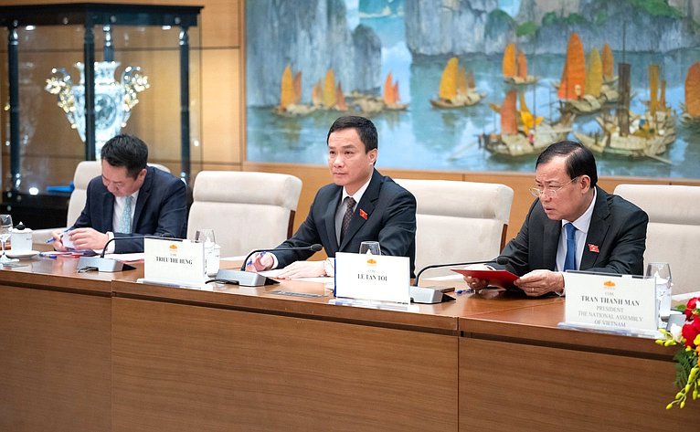 Делегация Совета Федерации во главе с первым заместителем Председателя СФ Андреем Яцкиным встретилась с Председателем Национального собрания Вьетнама Чан Тхань Маном