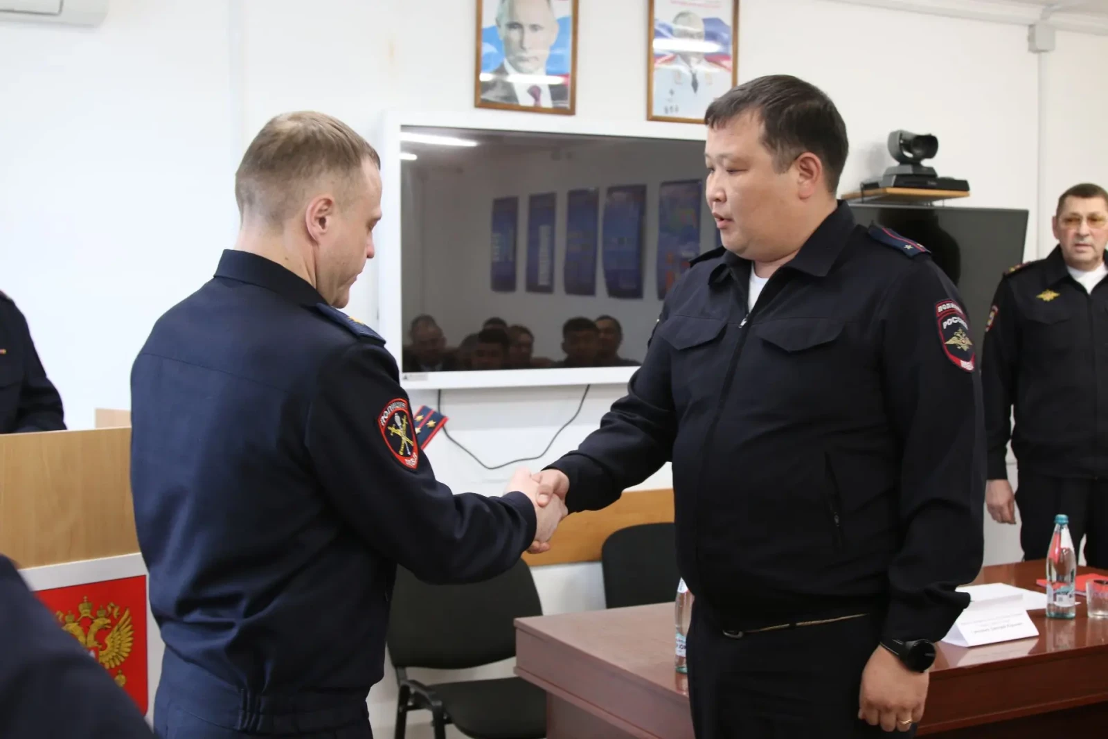 Министр внутренних дел Калмыкии проинспектировал территориальные отделы полиции