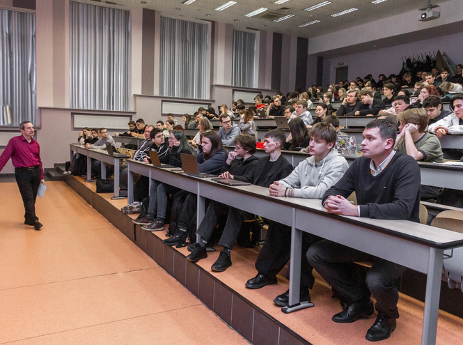 Будущее технологий представили в СПбГУТ молодые ученые