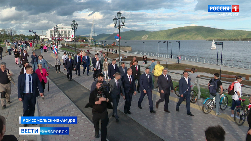 Всепогодный «пирог» оценят жители: в Городе юности завершена реконструкция второго этапа набережной