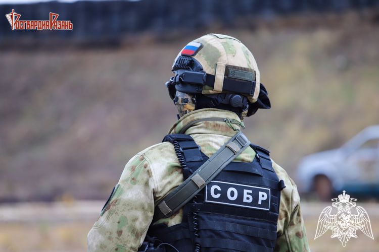 В Рязани при силовой поддержке Росгвардии задержан 22-летний наркокурьер
