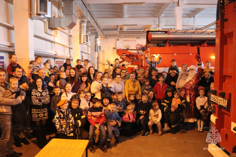 Первый в новом году интерактивный урок для юных Спасариков и Орлят прошёл в пожарно-спасательной части Орла