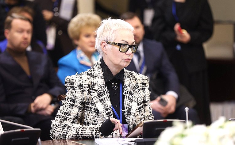 «Модно быть здоровым». IV Международный форум «Содружество моды»