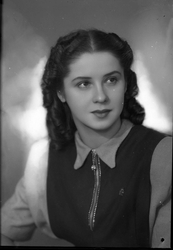 Ираида Николаевна Утретская. Фото: Э.Лесов. 1954 год.