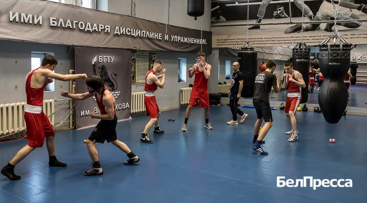 «Прилетели снаряды и разрушили спортзал». Шебекинский тренер смог вернуться в любимое дело