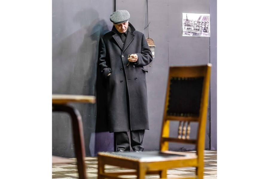 Александринский театр открывает сезон премьерой «Мой друг Лапшин» по повести Юрия Германа | Момент репетиции. В роли Лапшина — Иван Трус./ФОТО В. Постнова/предоставлено пресс-службой театра