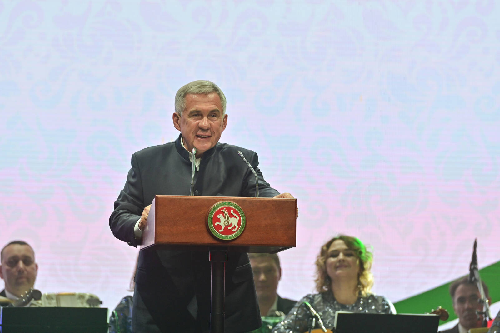 Рустам Минниханов