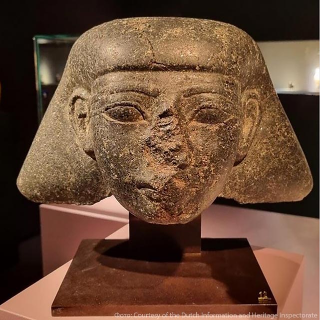 Нидерланды вернут в Египет древнеегипетскую каменную голову