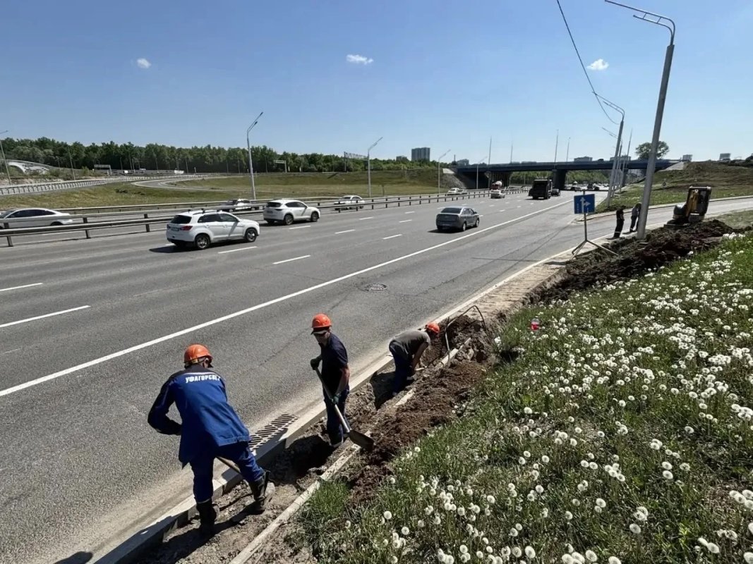 На развязке Восточного выезда в Уфе устанавливают освещение