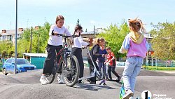 В Южноуральске благоустроили микрорайон с площадью и парком