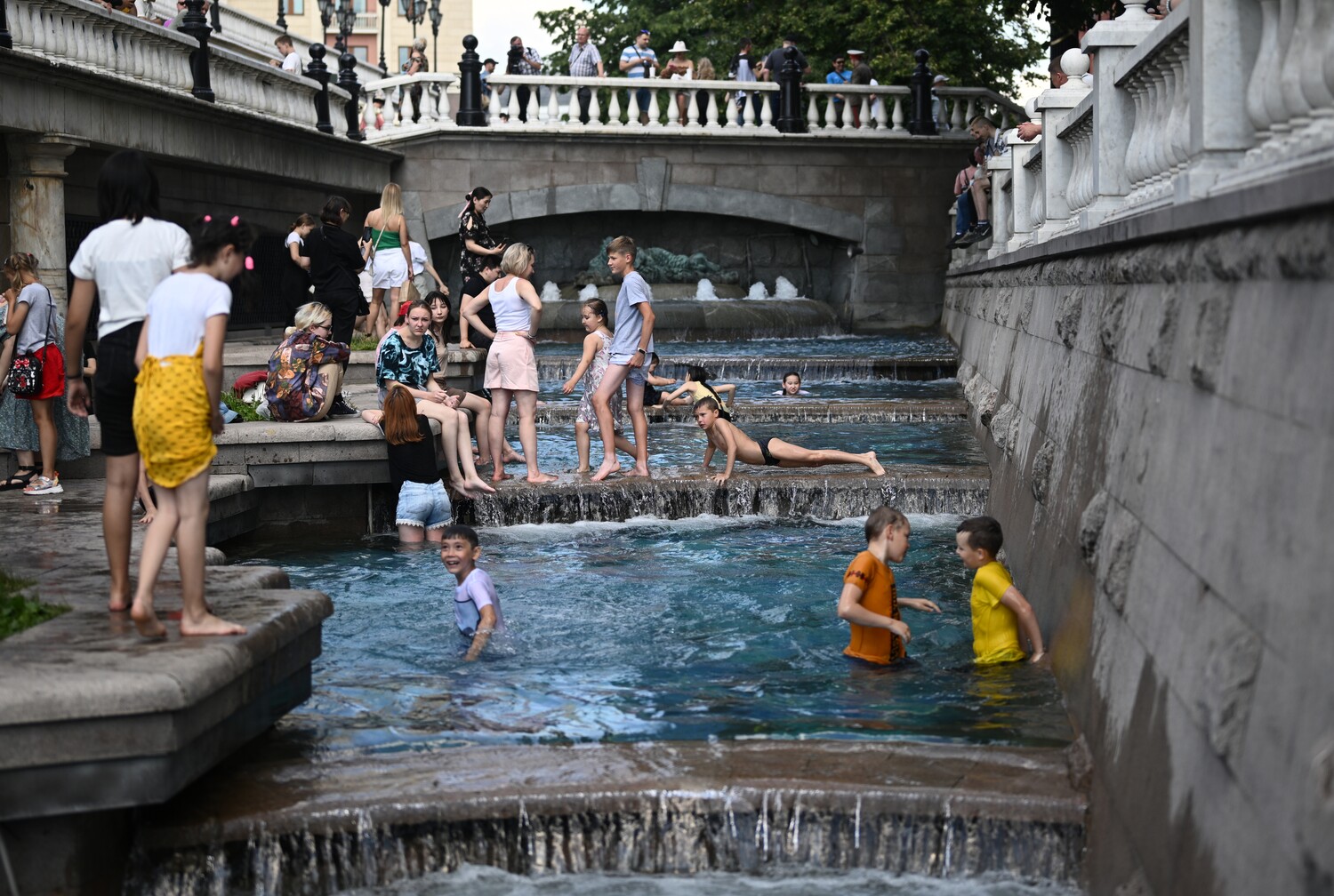 сегодня дети в москве