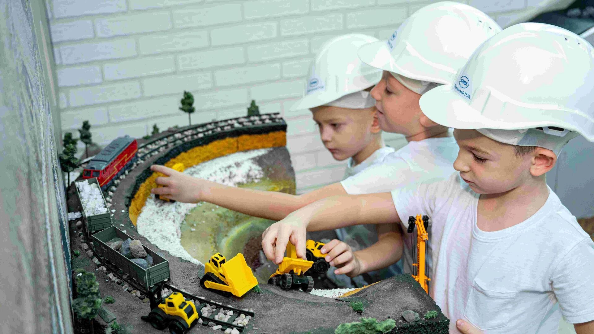 Проект ранней профориентации запущен в детсаду Старого Оскола при поддержке СГОКа