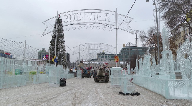 Демонтаж ледового городка 2024. Демонтаж ледового городка 2024. Ледовые городки магнитогорск 2022. Краснокамск ледовый городок 2022. Демонтаж ледового городка 2024.