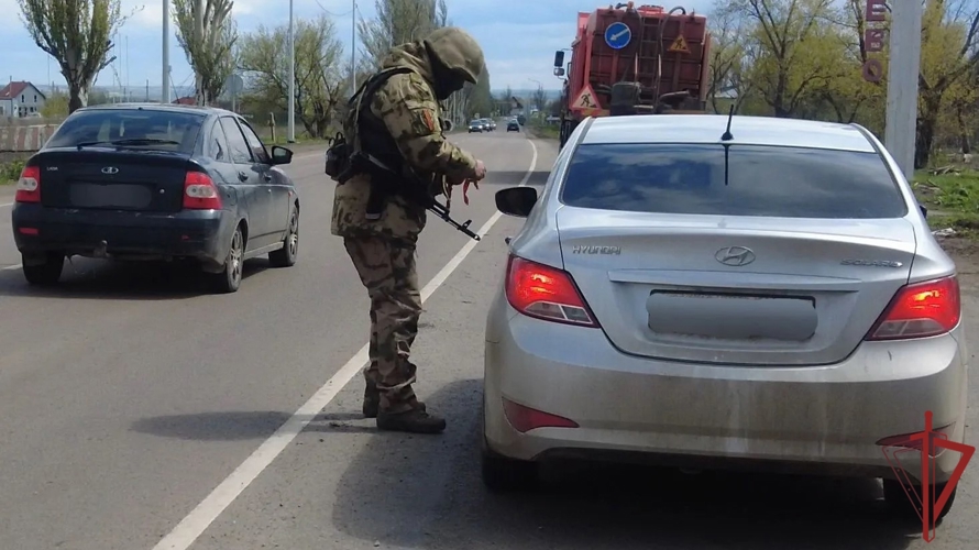 В ДНР военнослужащие Росгвардии приняли участие в акции «Георгиевская ленточка» (видео)