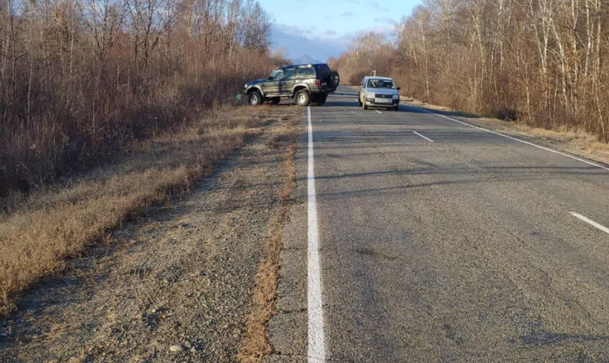 Ребенок пострадал в ДТП в результате опасного маневра водителя джипа в Приморье