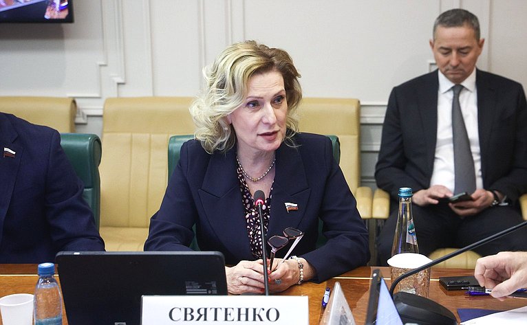 Инна Святенко