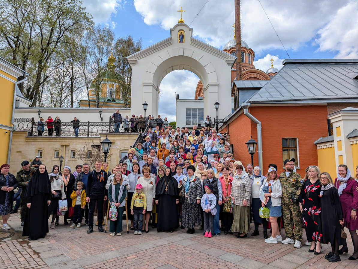 В Покровском Хотькове монастыре почтили память святых жен-мироносиц