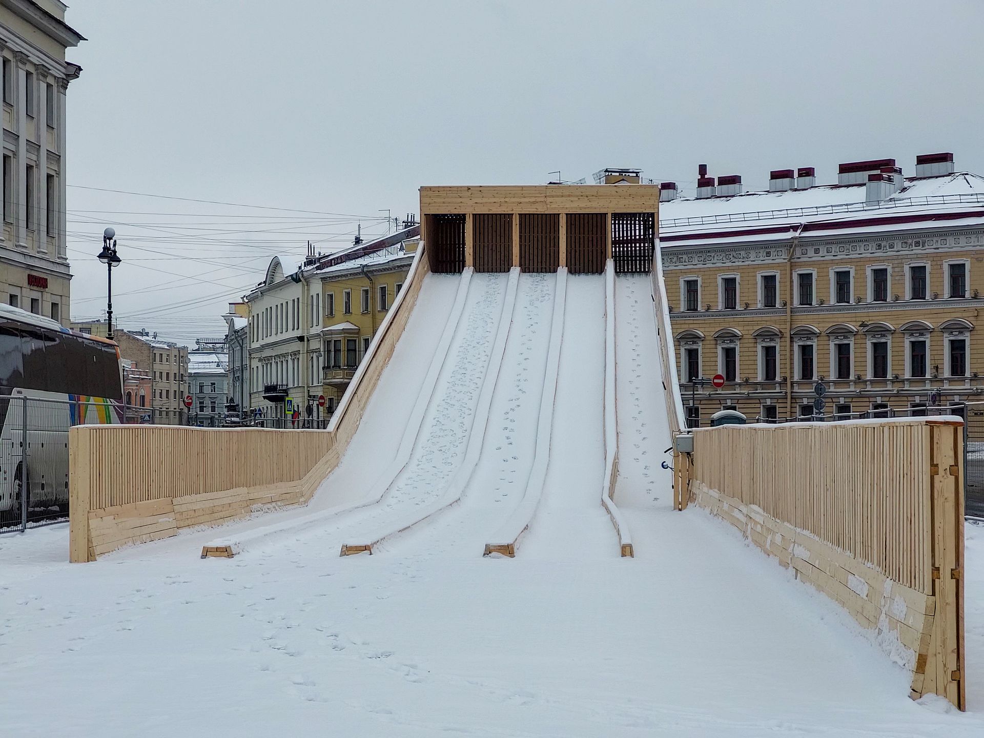 Горка на дворцовой площади