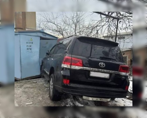 В Ростове энергетики устраняют последствия ночного ДТП с подстанцией - фото 1