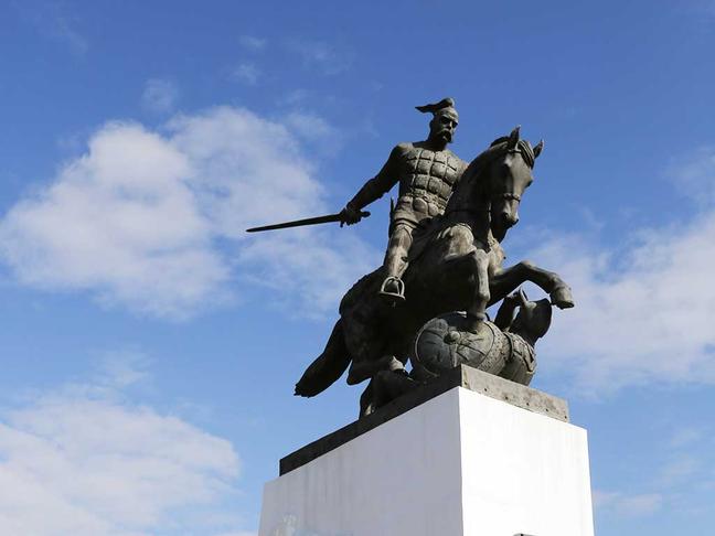 Где в Белгородской области встречаются скульптуры, созвучные символу 2026 года - Изображение 