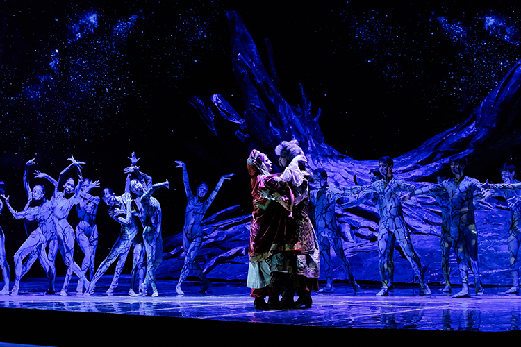 Музыка «Хан Султан» строится на контрастах, где присутствует переплетение древних степных мелодий с симфоническим размахом, а музыка оживляет хронику Золотой Орды