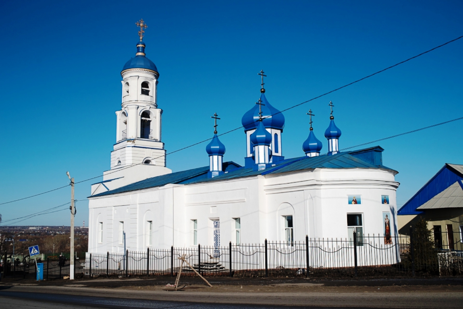 Каменка пензенская область фото. Храм Димитрия Солунского Каменка Пензенская. Каменка Пензенская область храм Дмитрия Солунского. Церковь в Каменке Пензенской области. Храм Дмитрия Солунского в Каменке Пензенской.