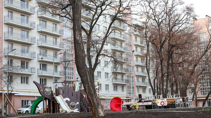 У помощников освобождённого по обмену командира Азова* нашли недвижимость на 250 млн рублей